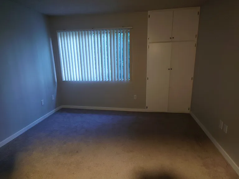 735 E Palmer Ave #202 — Photo 6