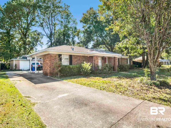 107 Craig Dr, Saraland, AL 36571