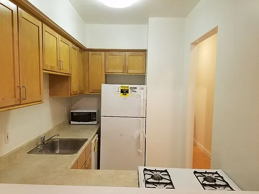 Rented by Scott Kinder, LREB | media 29