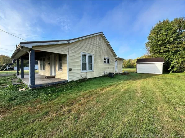 326 Mann Avenue, Austin, IN 47102