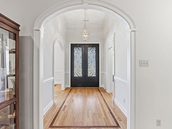 3rd image of 3783 Davies Manor Dr