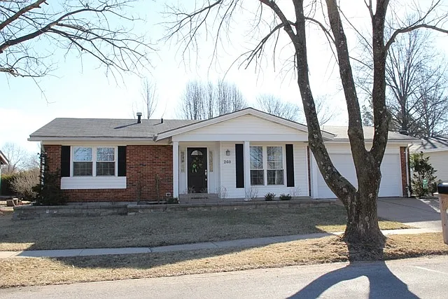 260 Aspen Village Dr photo 1