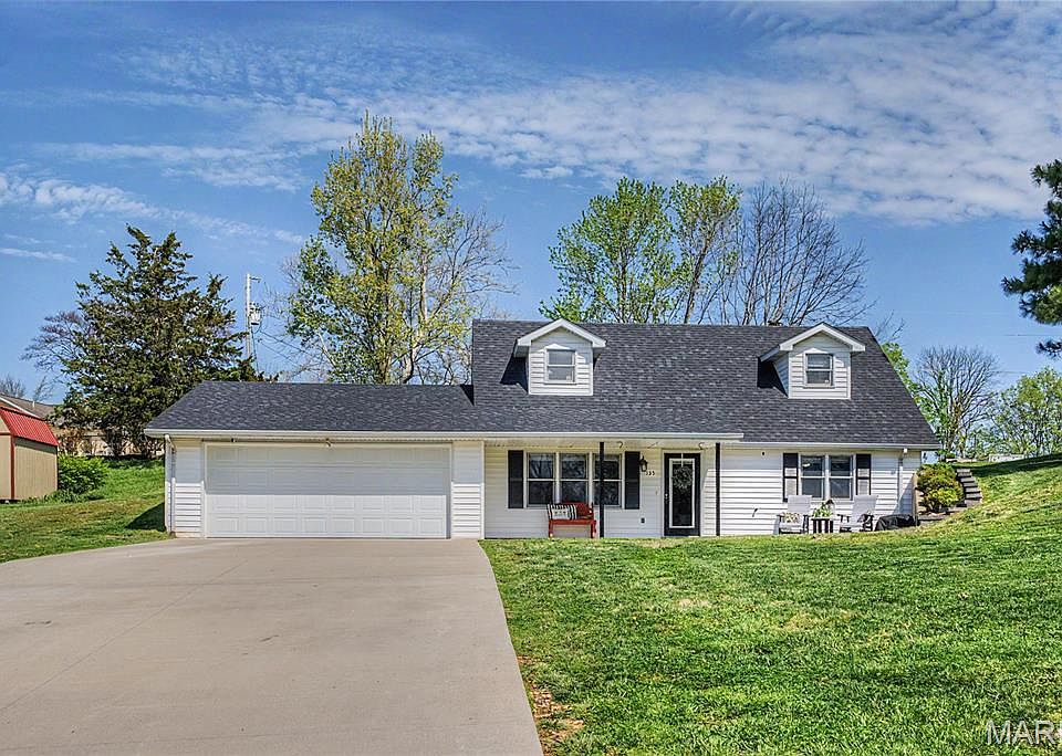 1st image of 135 Binghampton Dr