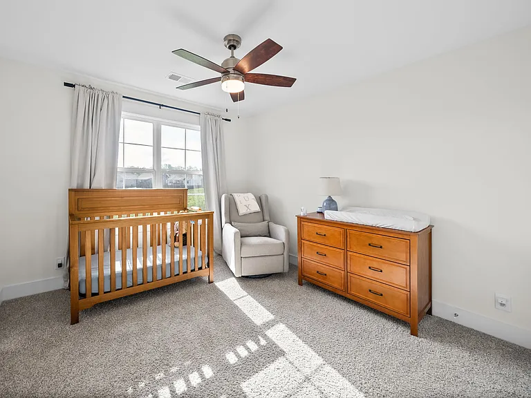 354 Frontier Dr — Photo 29