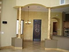 3rd image of 10662 Versailles Blvd