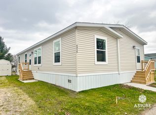 6939 Belhurst Ave, Belmont, MI 49306
