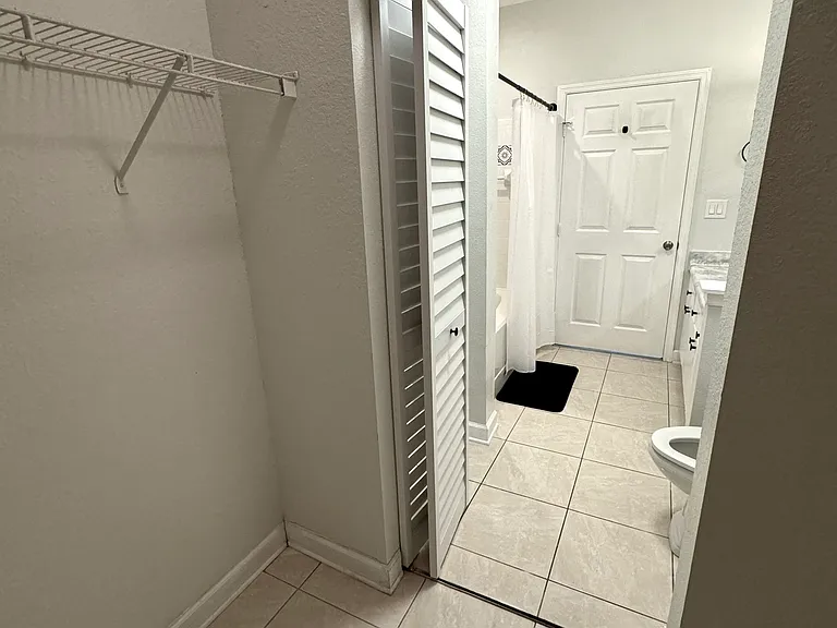 9024 Lake Chase Island Way #9024 — Photo 27