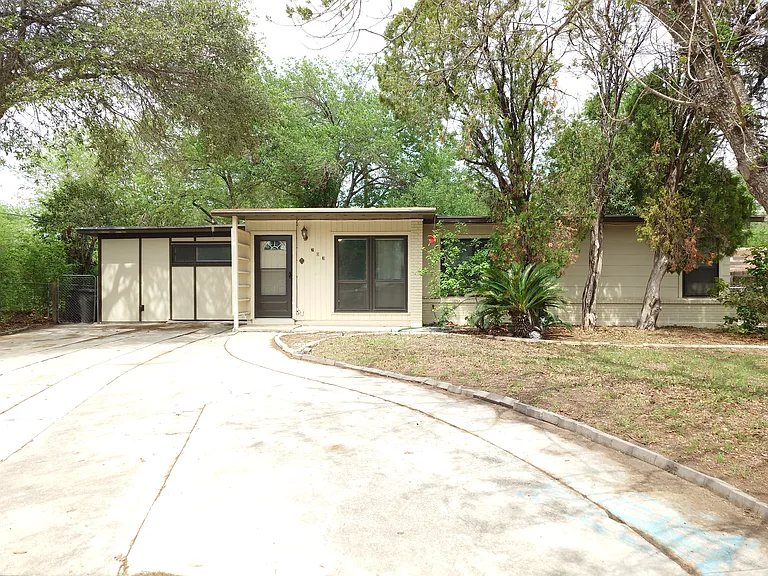203 Haverford Dr — Photo 7