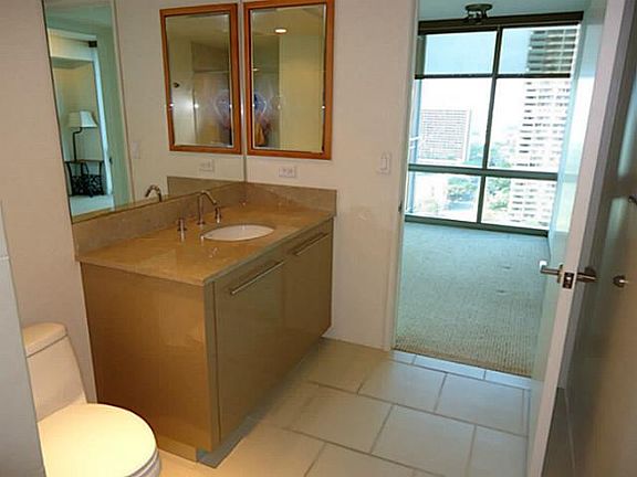 5th image of 1200 Queen Emma St APT 2001
