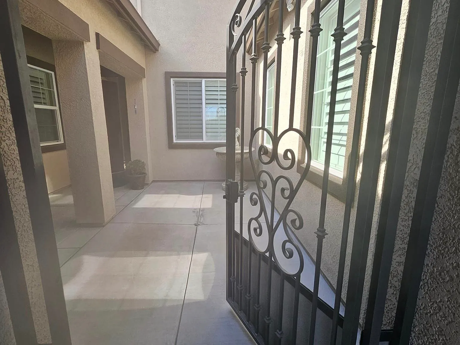 1 bed, 800 sqft, $1,400 — Photo 4