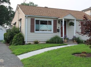 44 Watling St, Springfield, MA 01104