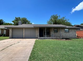 4908 SE Brighton Dr, Lawton, OK 73501