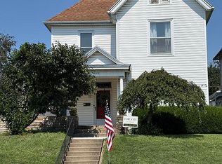 822 Main St, Coshocton, OH 43812