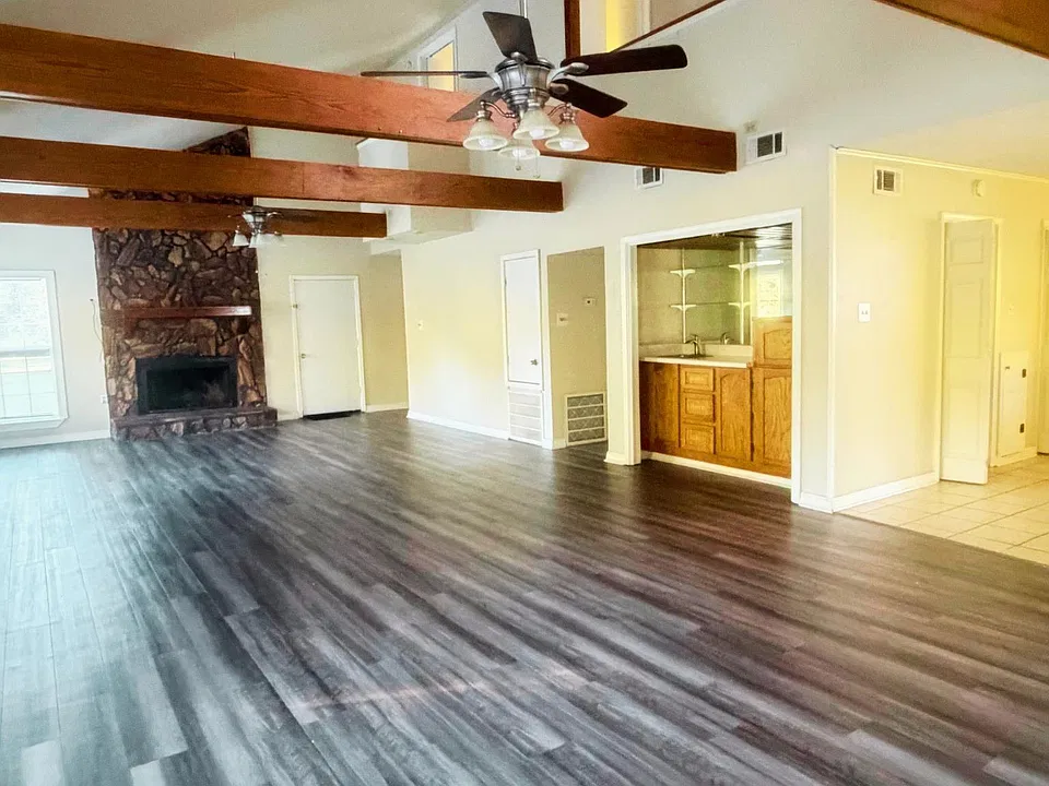 45097 Greenbriar Dr