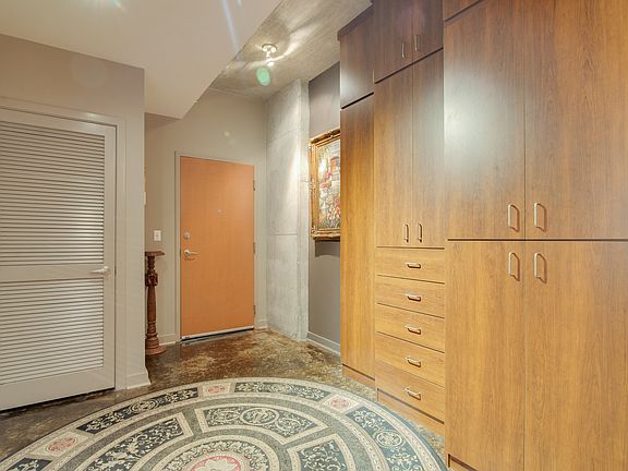 4th image of 301 Demonbreun St Unit 411
