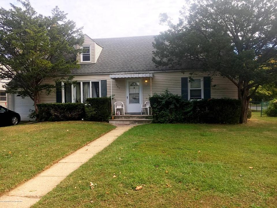 2nd image of 767 Van Court Ave