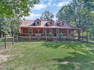 618 Ridge Top Dr, Jamestown, TN 38556