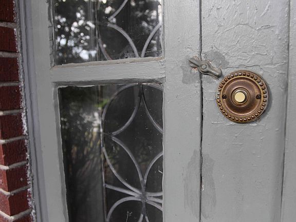 Exterior Front: detail