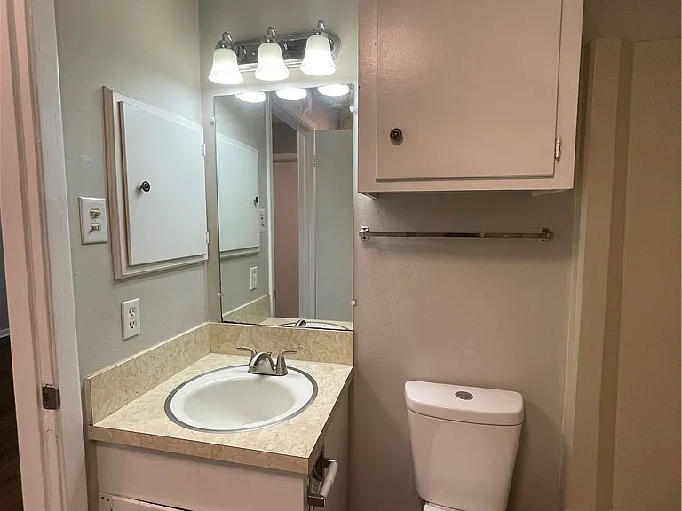 800 Concho Pl — Photo 6
