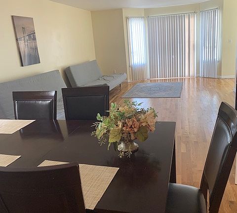 4th image of 241 Clerk St #2