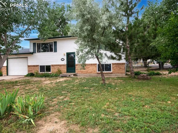1884 Pepperwood Dr, Colorado Springs, CO 80910