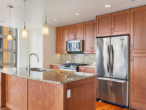 3rd image of 10650 NE 9th Pl Unit 826