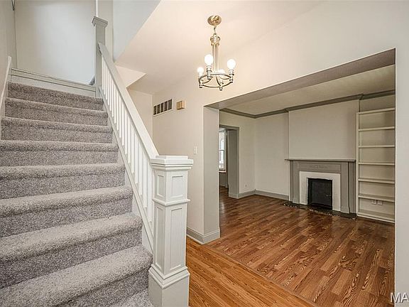 4th image of 6261 Reber Pl