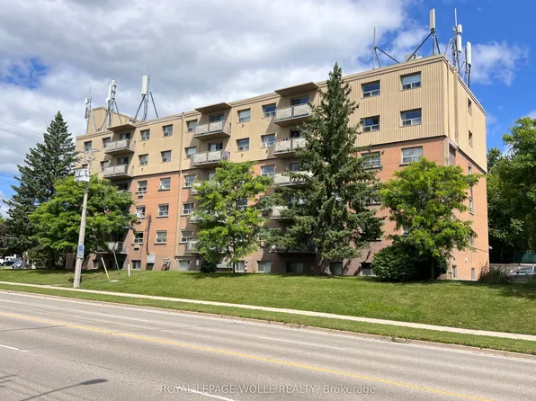 283 Fairway Rd N #503, Kitchener, ON N2A 2P1