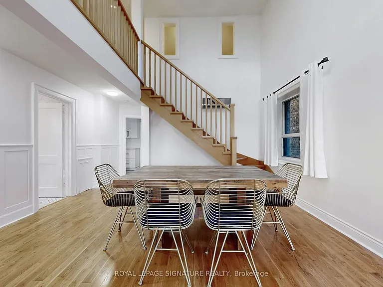 117 Westmount Ave #UPPER — Photo 6