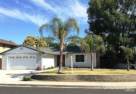 52 Cloverleaf Circle