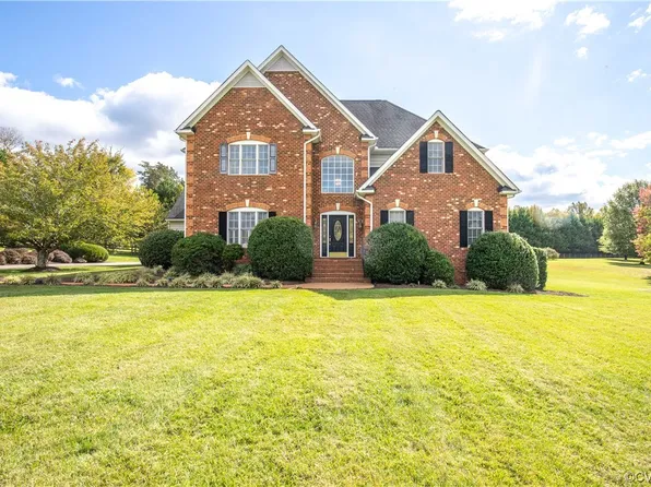 1015 The Preserve Dr, Maidens, VA 23102