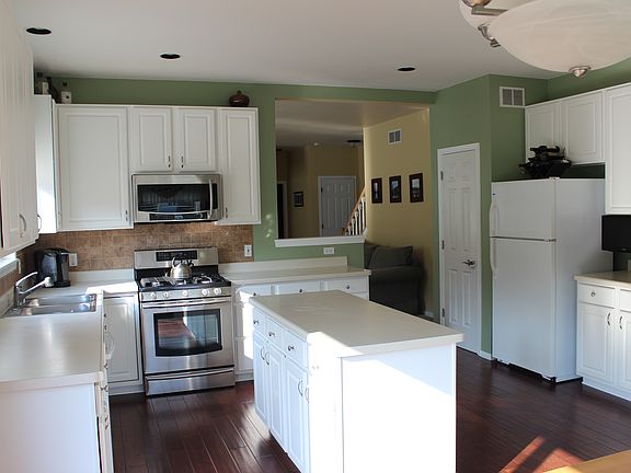 4th image of 2814 Melissa Ct
