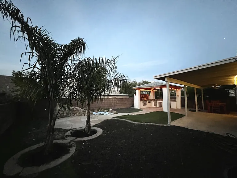 E Essex Village Dr — Photo 3