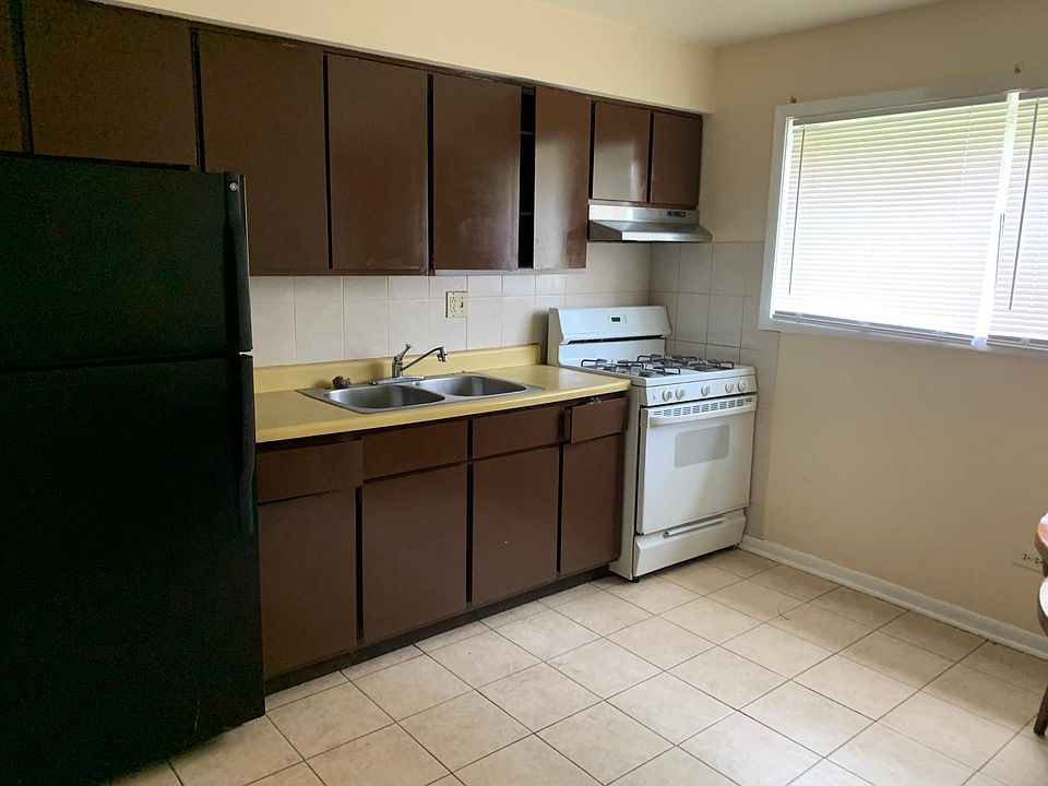 2nd image of 325 W Dale Dr #1B