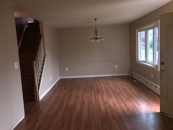 Additional Living Room