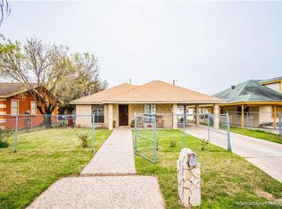 121 W 3rd St, La Joya, TX 78560