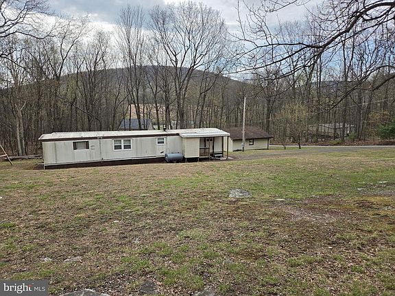 3rd image of 3673 Terrace Ln