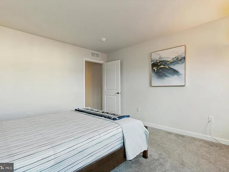 141 Four Leaf Dr — Photo 22