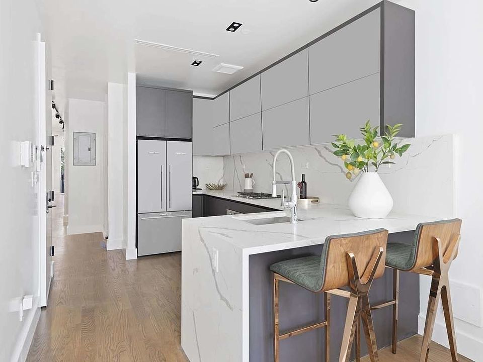 1st image of 127 Putman Ave #2B