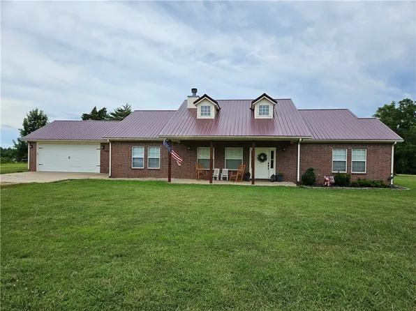 9005 Rothwell Dr, Decatur, AR 72722