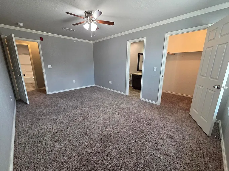 The Woods Luxury Apartments — Photo 16