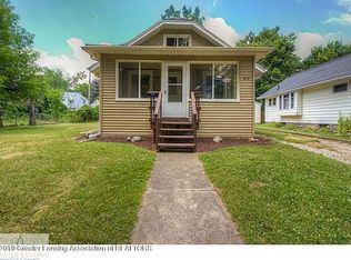 919 Cleo St, Lansing, MI 48915