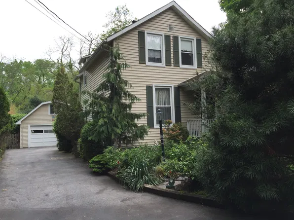 30 River Ave, Cornwall On Hudson, NY 12520