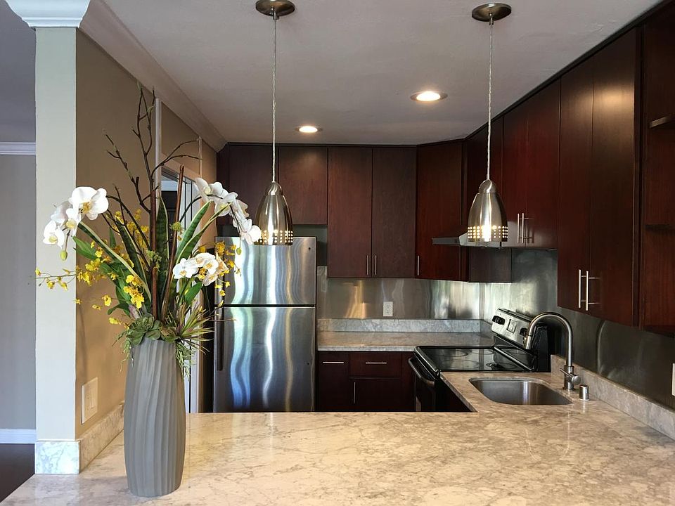 1st image of 500 El Camino Real APT 108