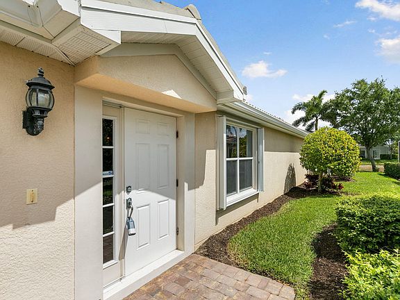 3rd image of 7268 Salerno Ct