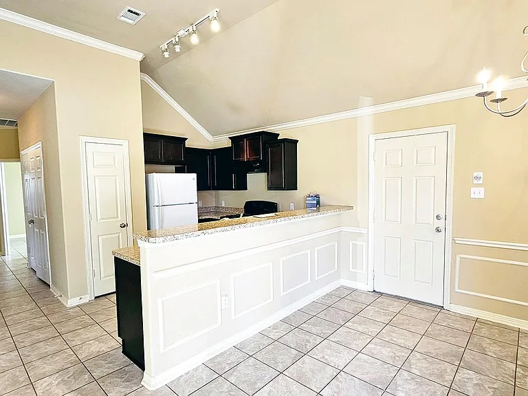 8031 Canyon St — Photo 11