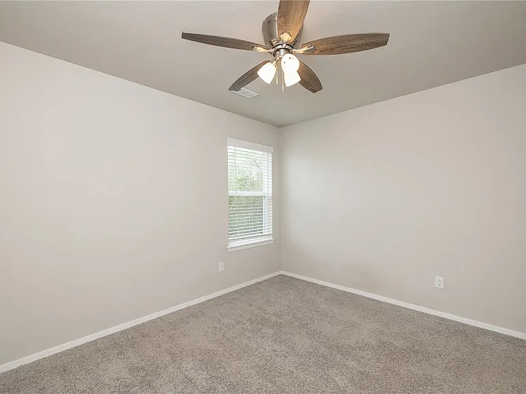 899 E Sparrow Cir — Photo 25