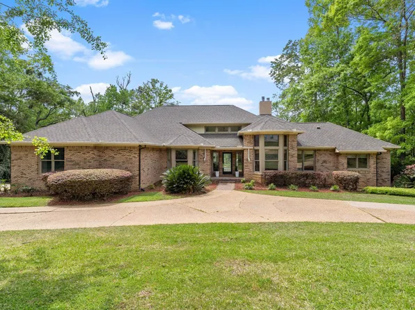 8983 Winged Foot Dr, Tallahassee, FL 32312