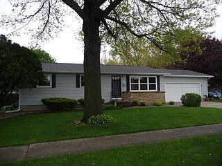 2nd image of 805 W 9th St
