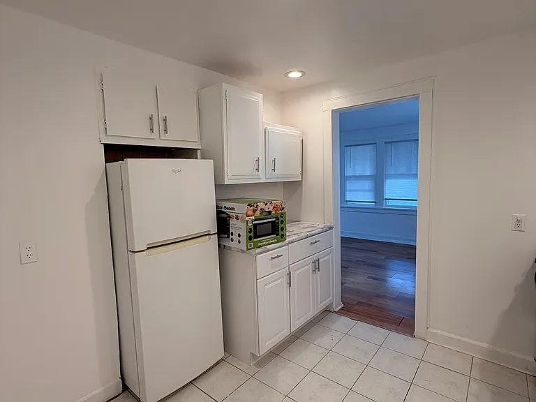 206 Avondale Ave #1 — Photo 5